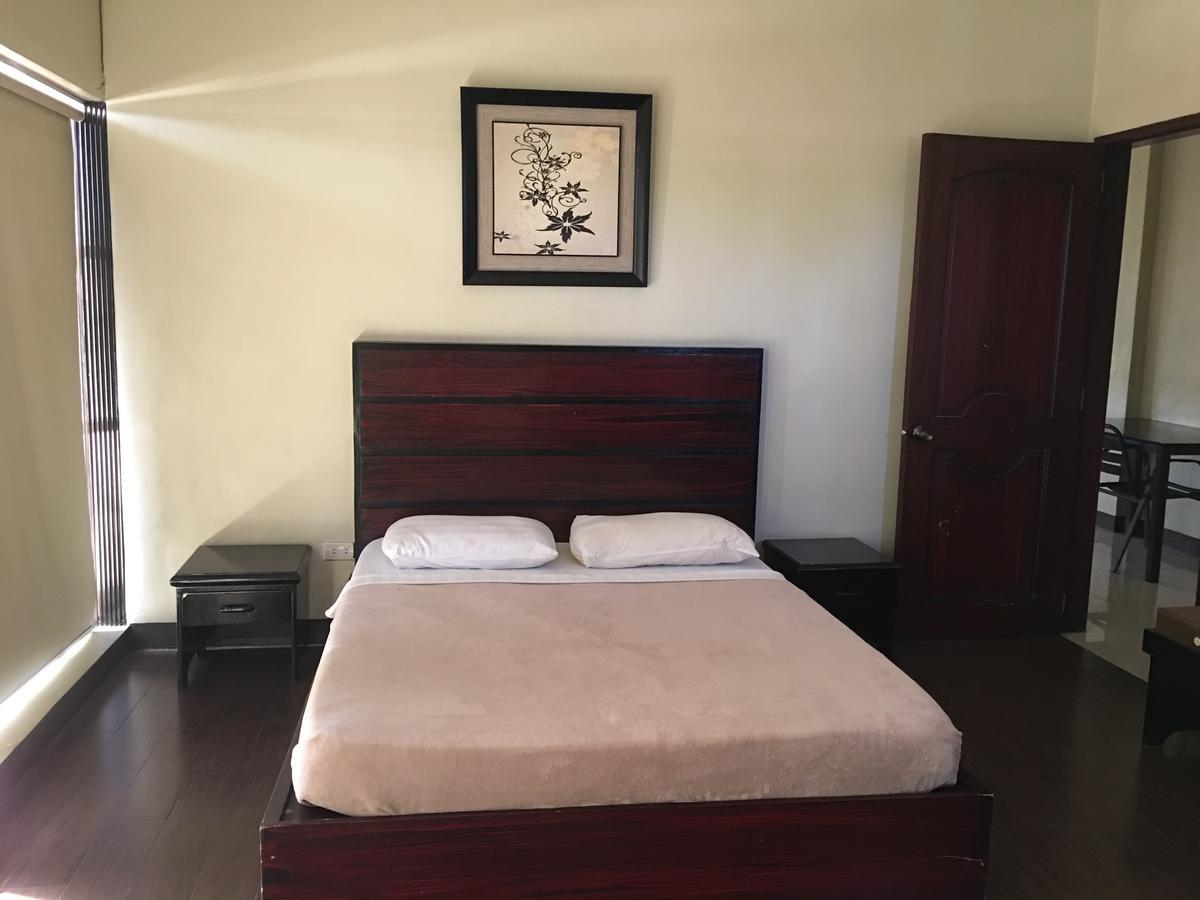 South Prince Residences And Inn ダバオ　シティ エクステリア 写真